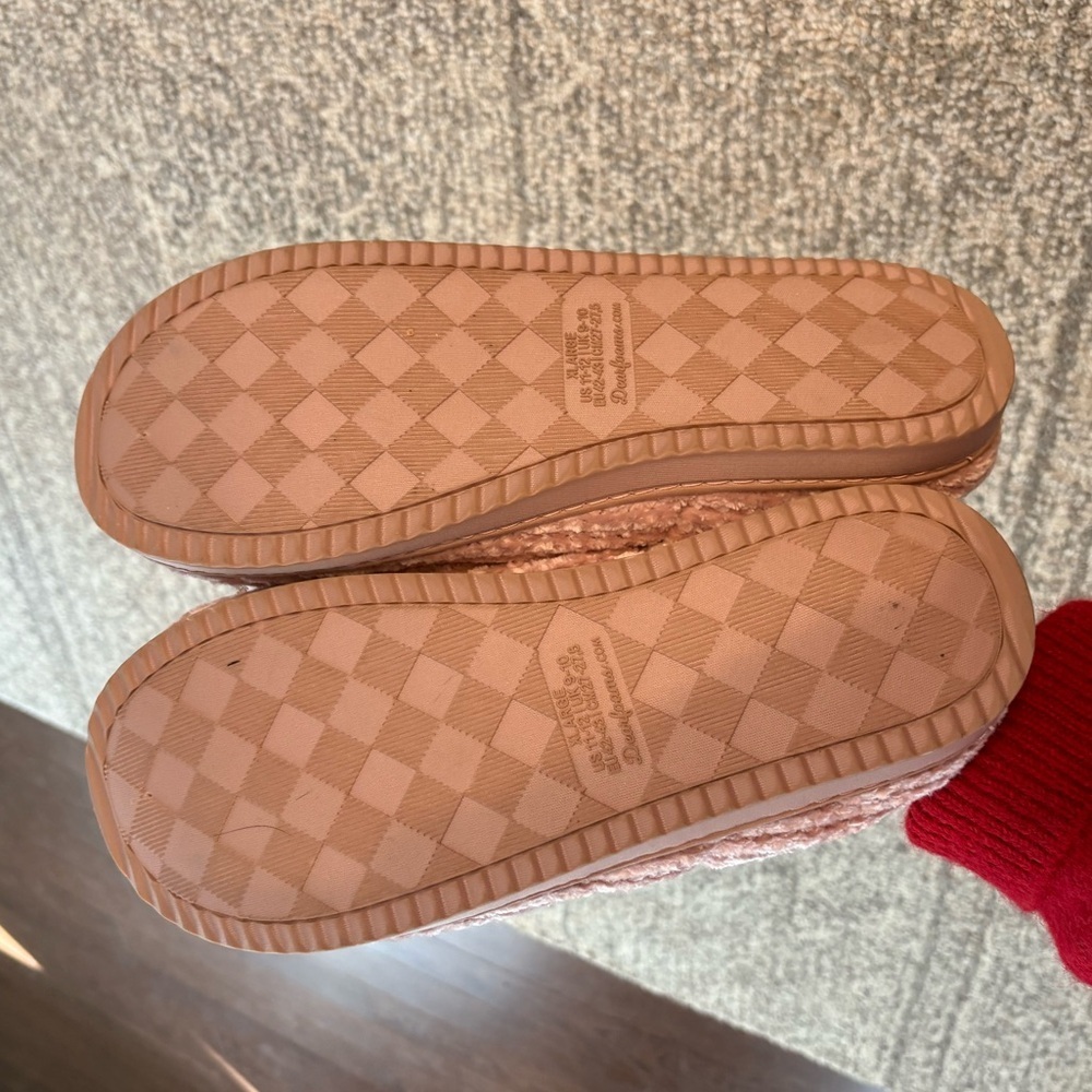 Dearfoams Soft Pink womens Slippers - Picture 3 of 5
